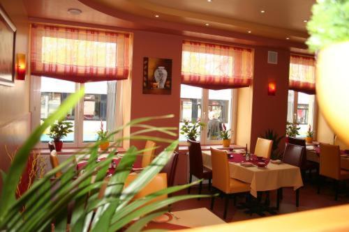 Hotel Am Hauptbahnhof Schwerin  Buitenkant foto